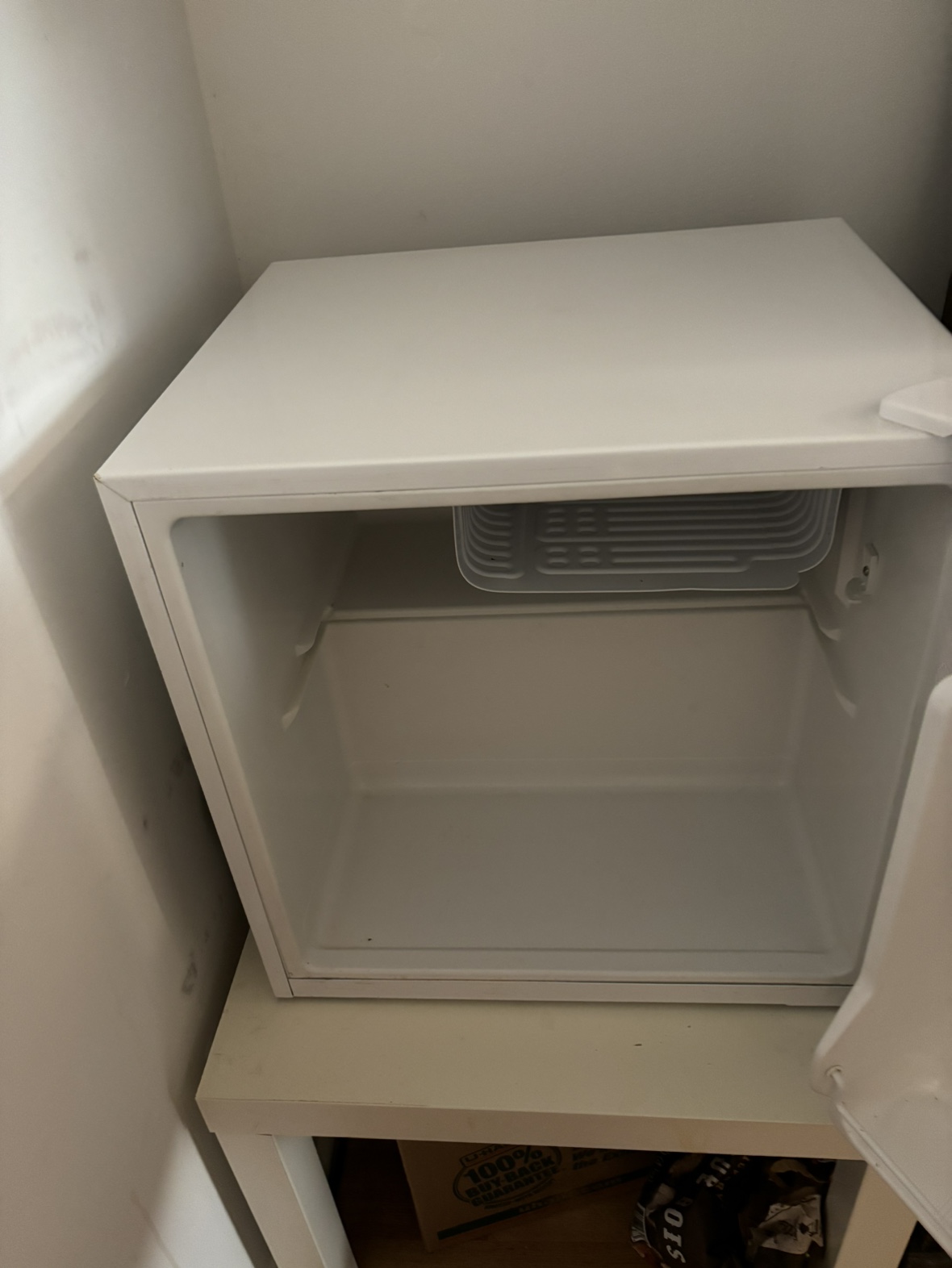 Mini Fridge thumbnail