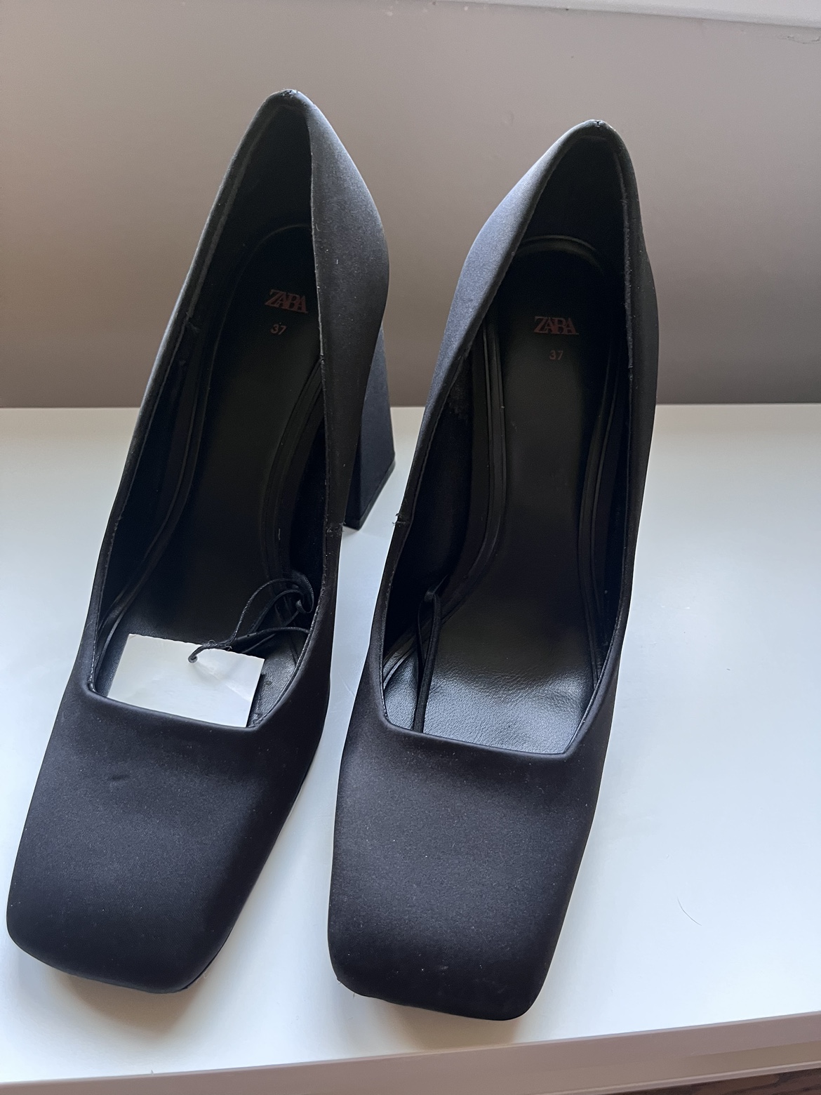 Zara black heels image indicator(5)