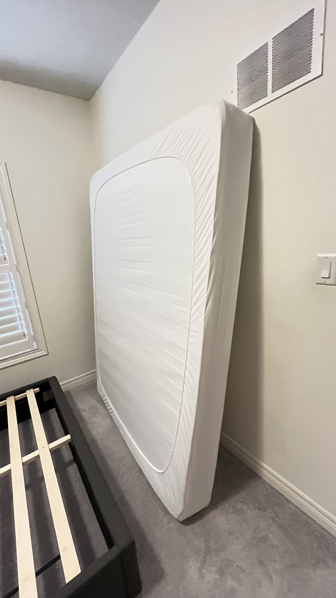 Queen size spring mattress - photo 2