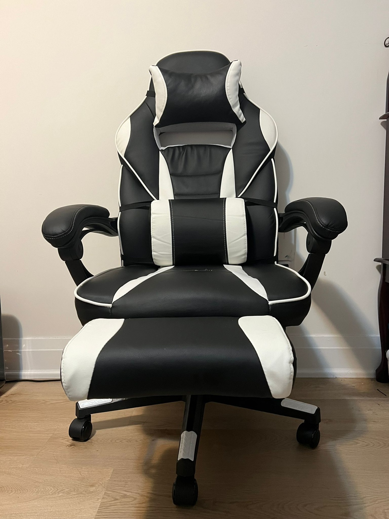 Gaming chair - photo 2