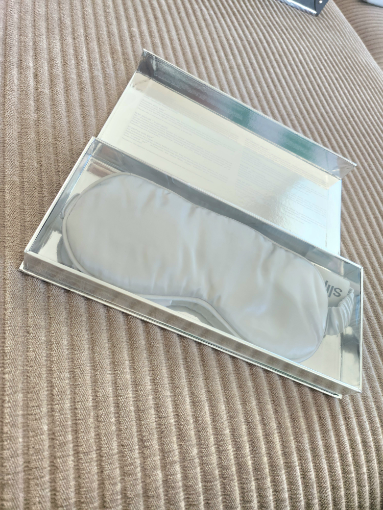 Silk sleep mask - new - photo 3
