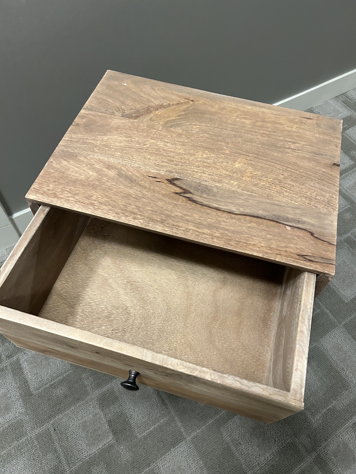 Night stand - photo 2