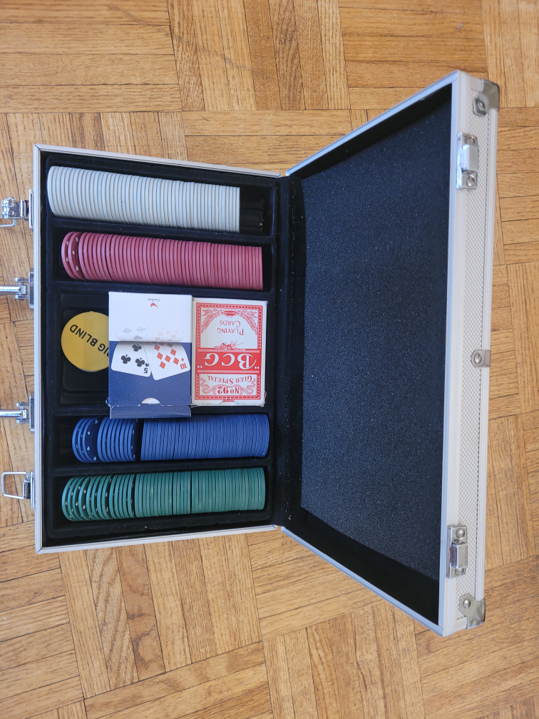 Poker Set - Great Condition thumbnail