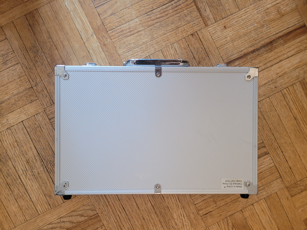 Poker Set - Great Condition image indicator(2)