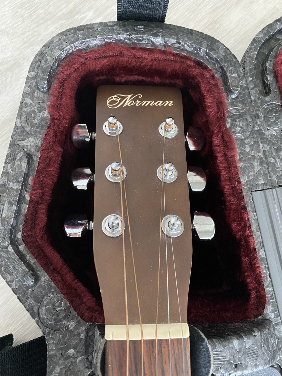 Norman Guitar - photo 3