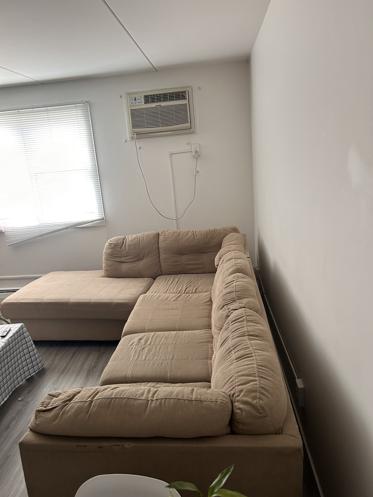 Sofa / Couch - photo 3