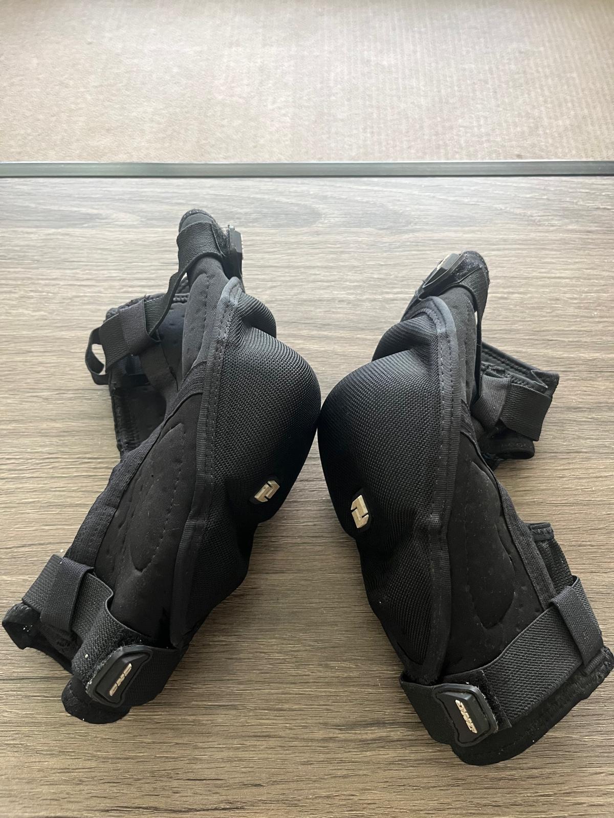 Elbow Pads - photo 3