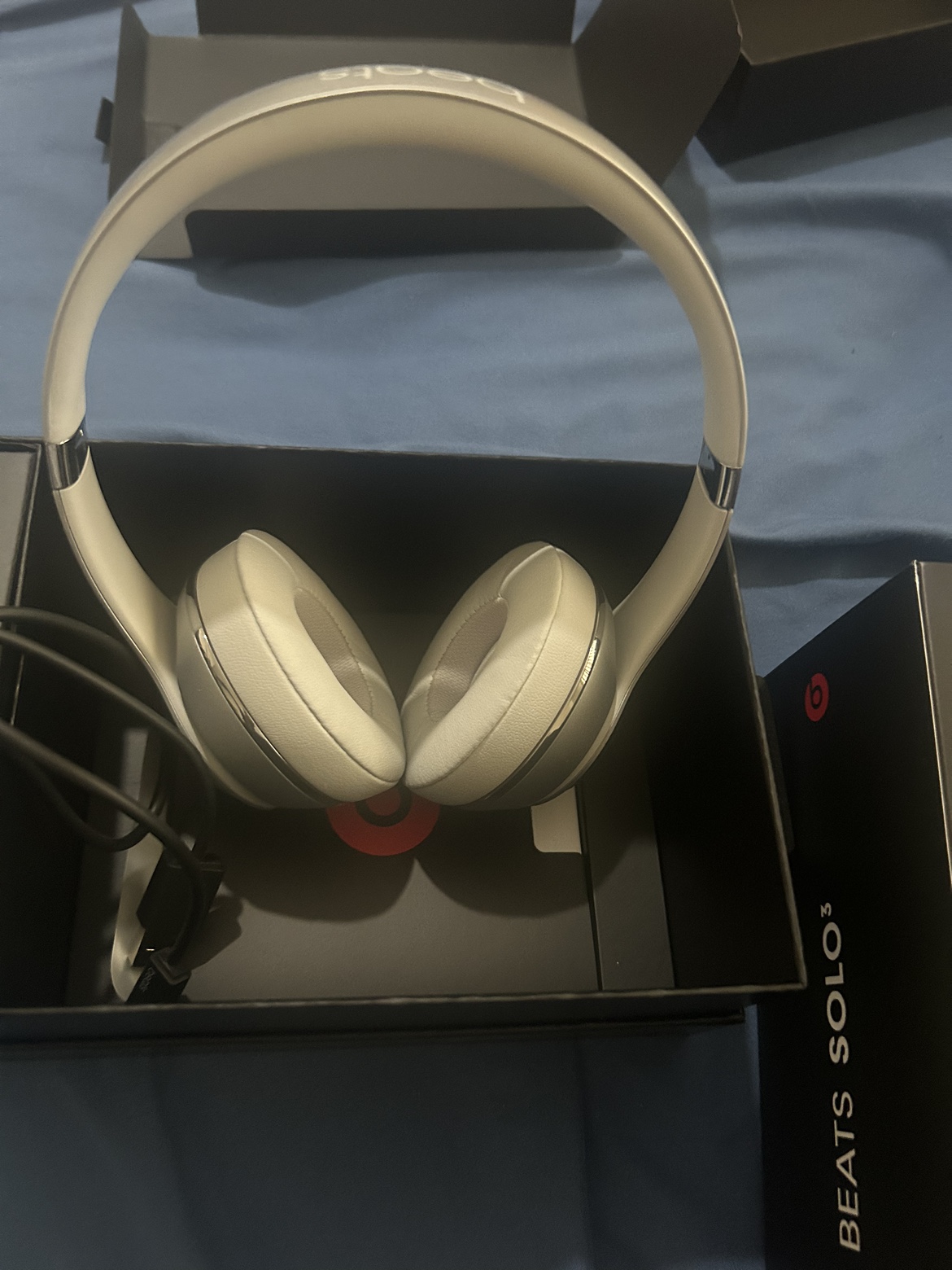 Beats Solo³ On-Ear Wireless Headphones - Silver - photo 3