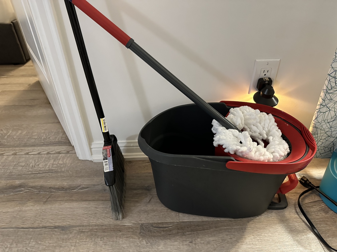 Mop + Bucket