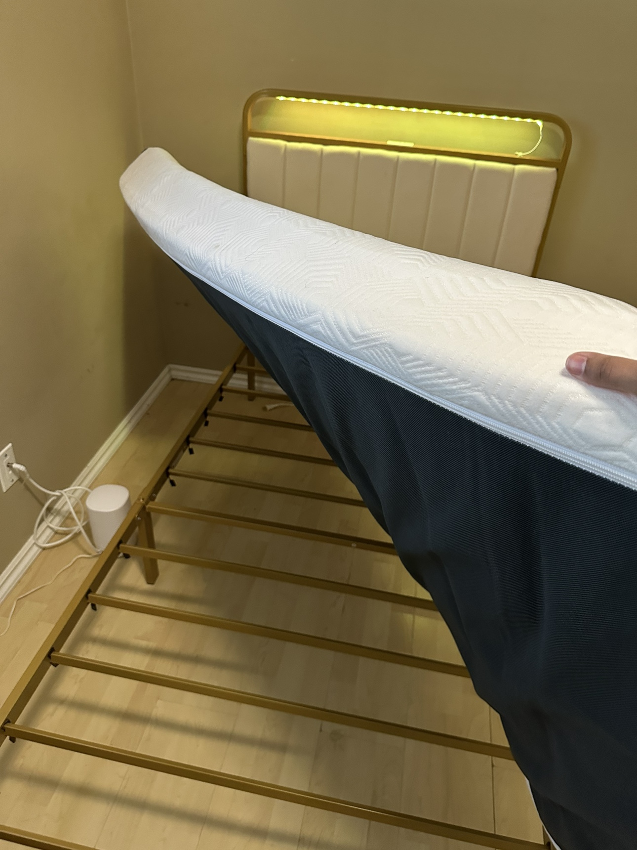 Twin size bed image indicator(6)