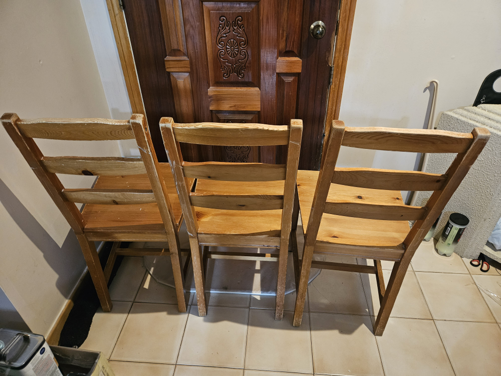 3x chairs image indicator(2)