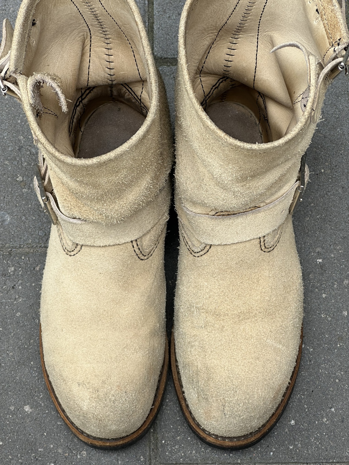 Redwing 8268 Engineer Boots Abilene Rough Out image indicator(4)