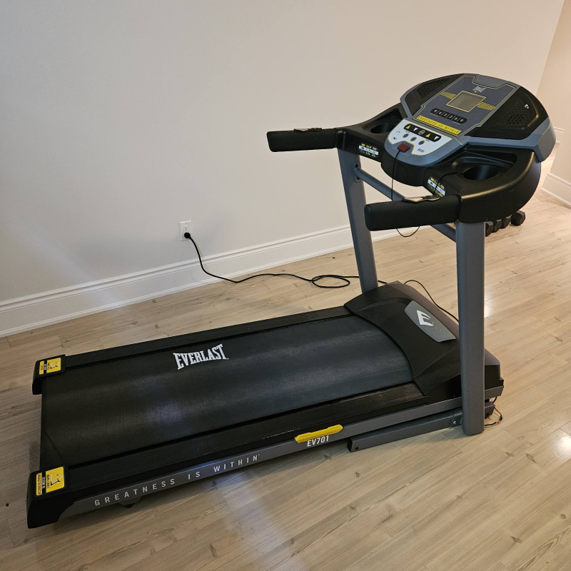 Everlast EV701 treadmill