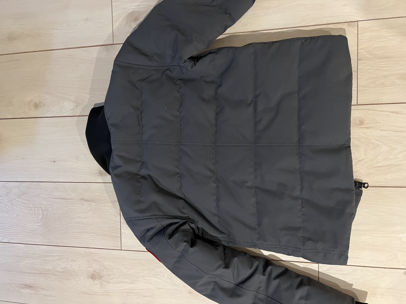Canada Goose Bomber Jacket - photo 3