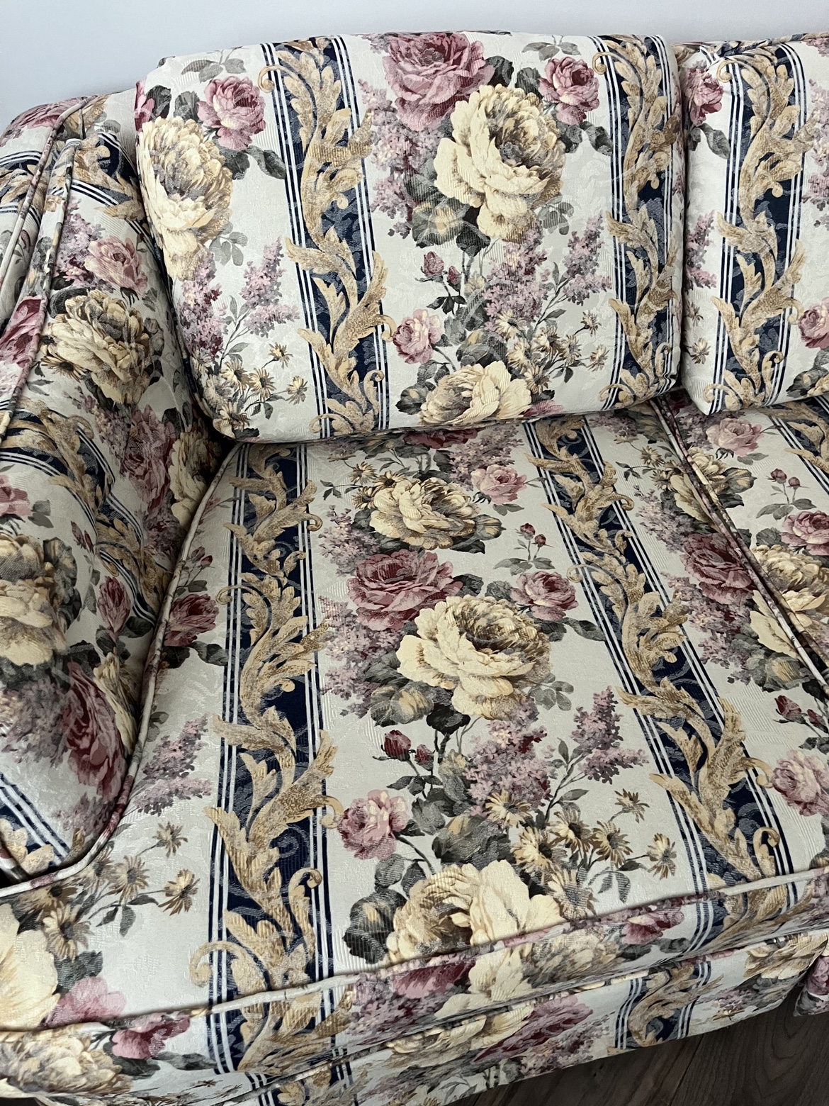 3-Seater Couch/ Sofa - photo 4