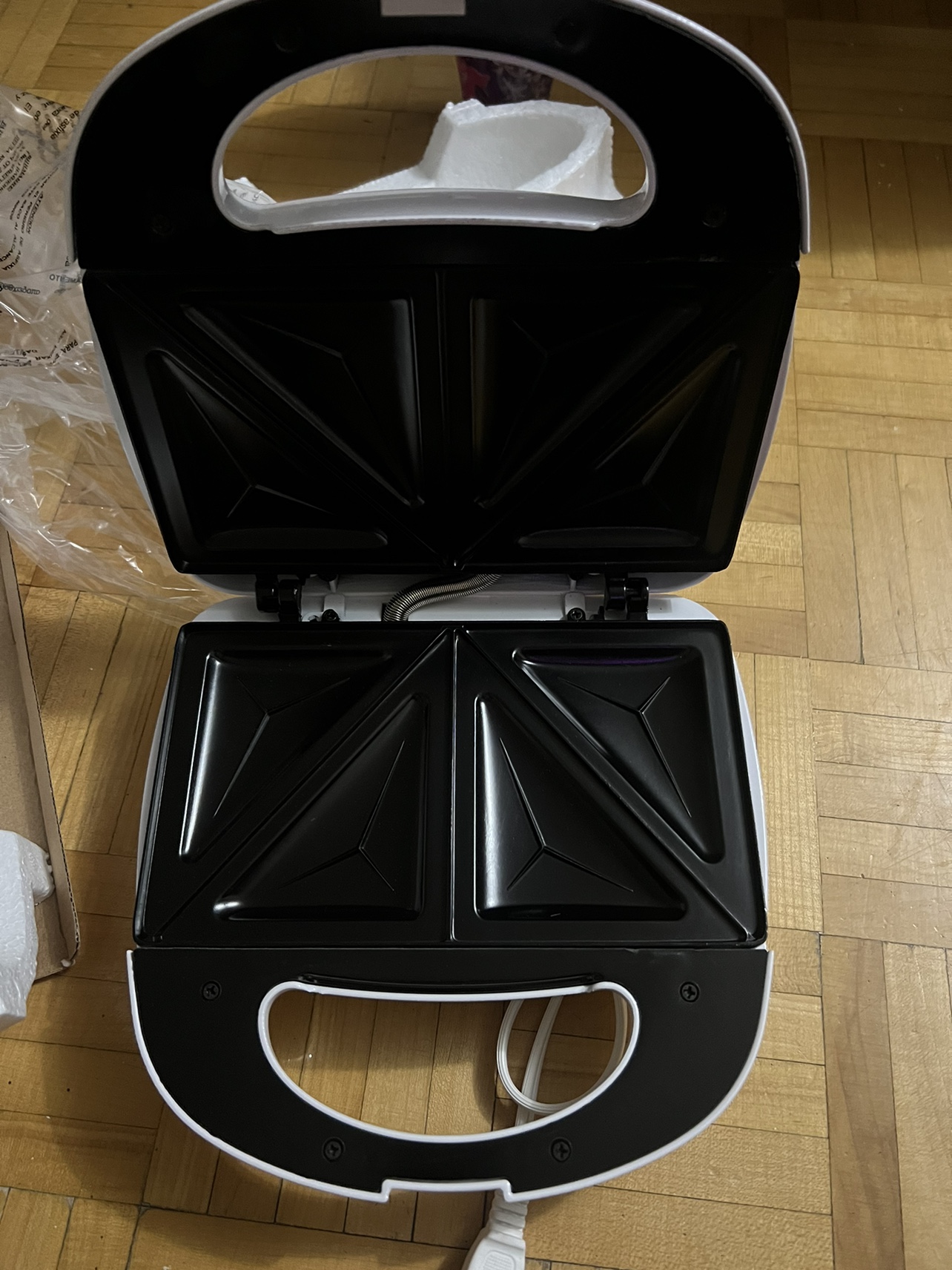 Electric toast maker - photo 3