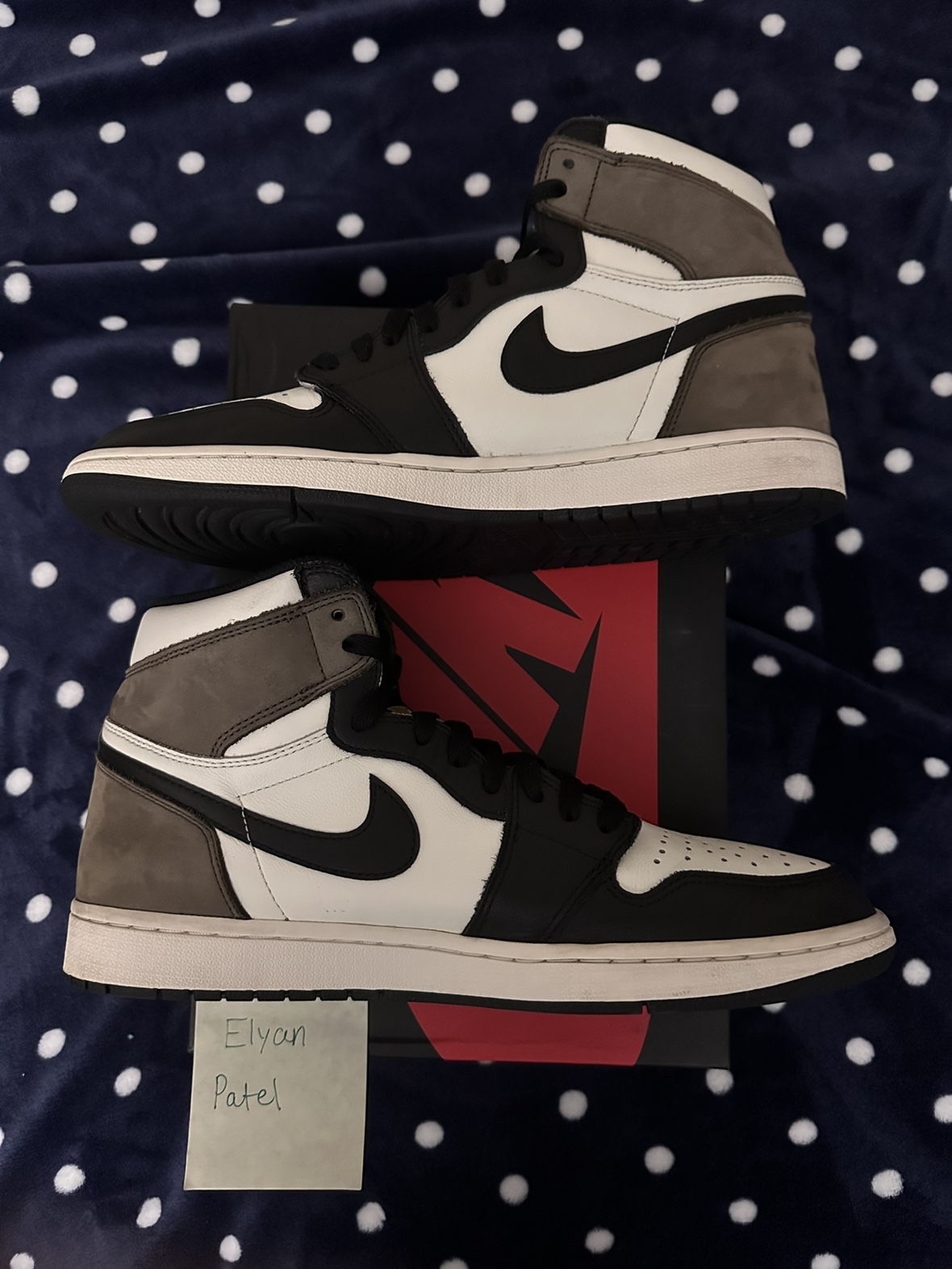 Jordan 1 Dark Mocha - Size 12 - photo 3