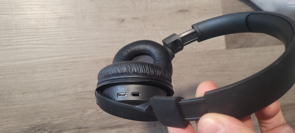 jbl headphones thumbnail