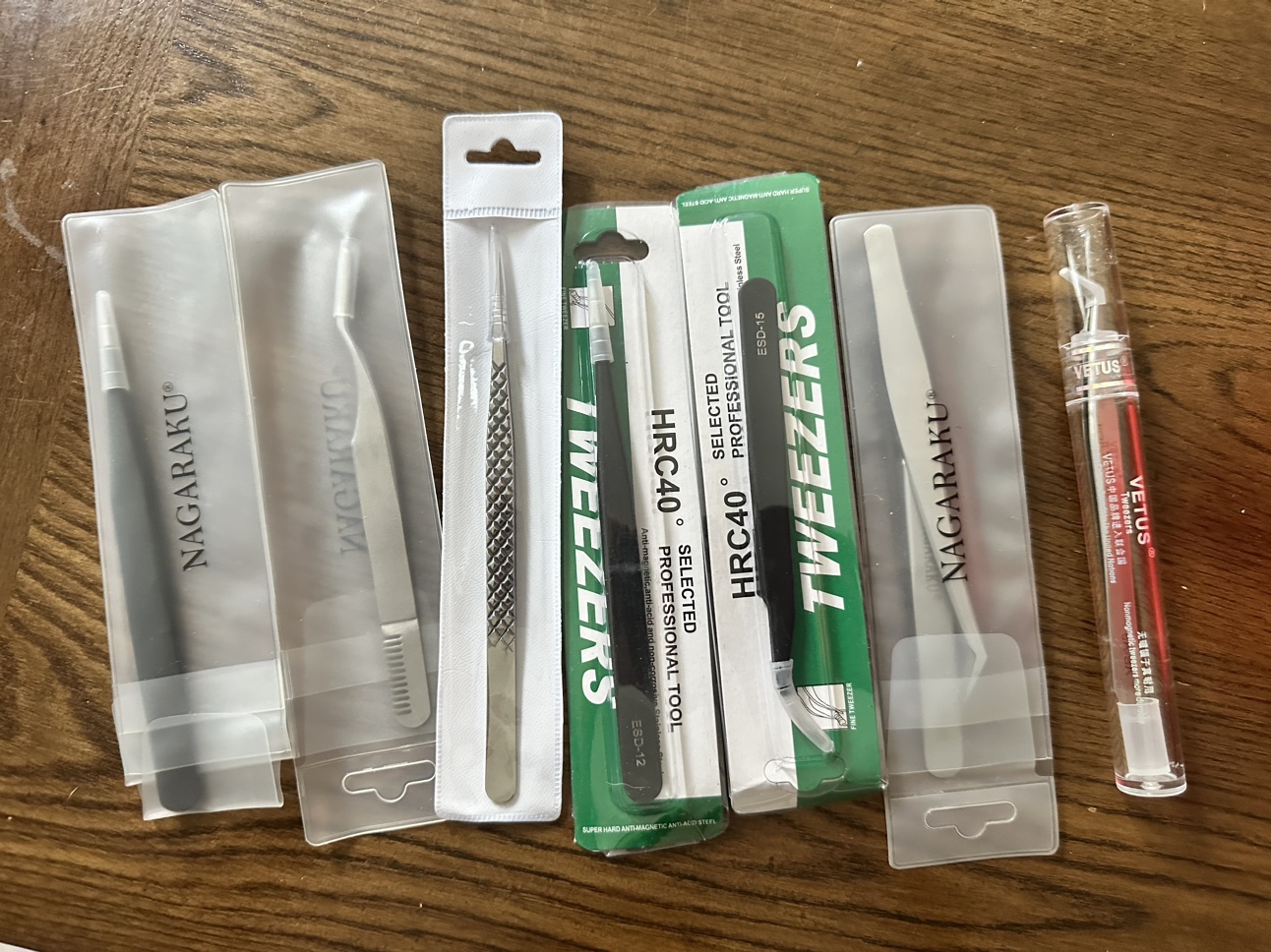 Lash Tweezers thumbnail