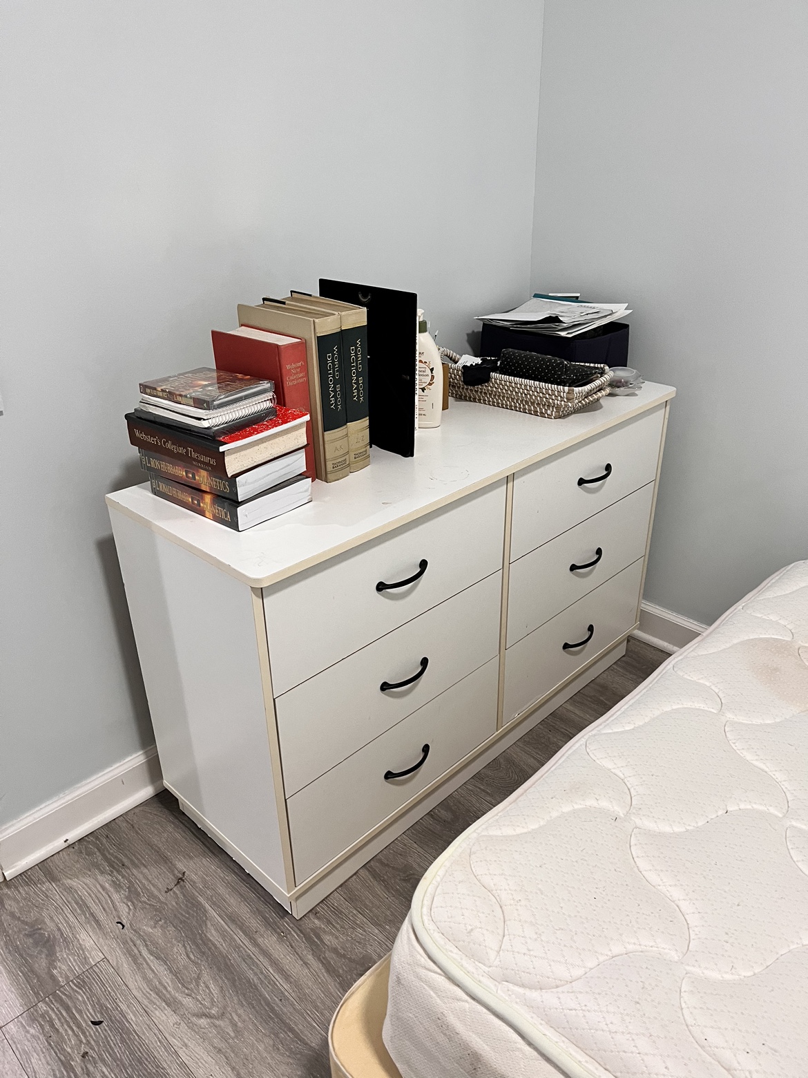 Dresser - photo 2