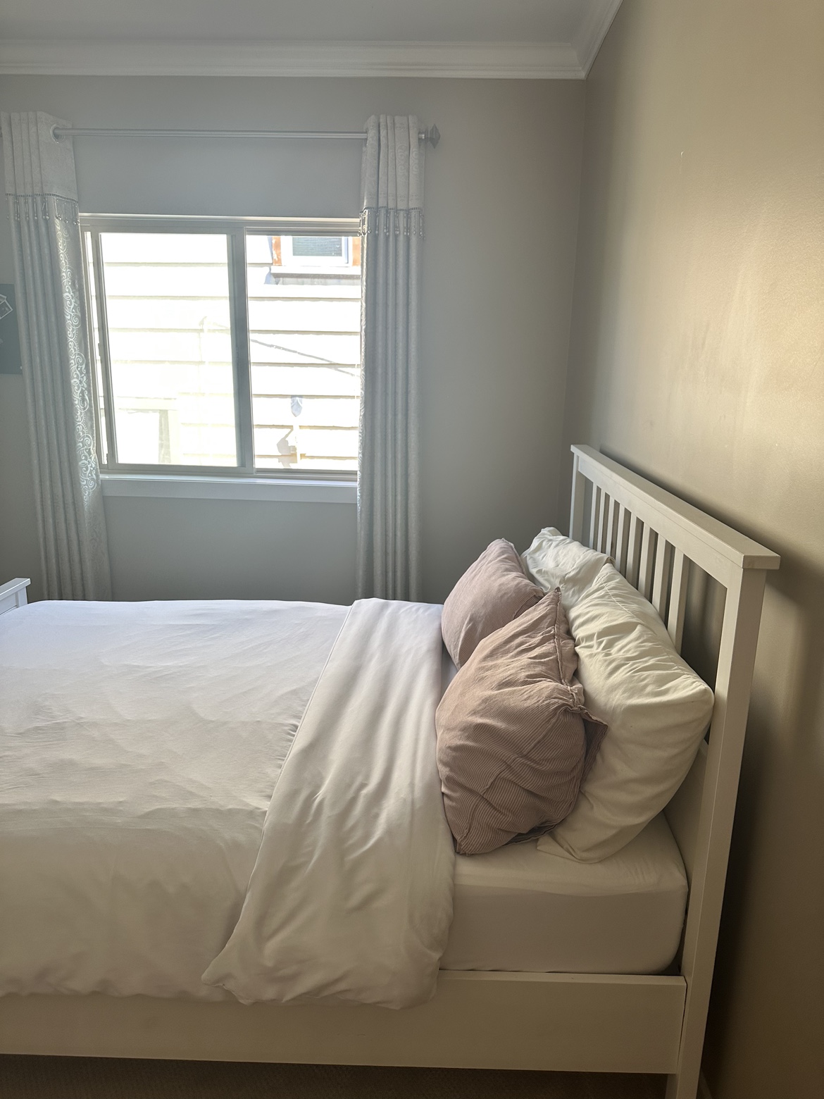 White IKEA HEMNES bed frame - photo 4