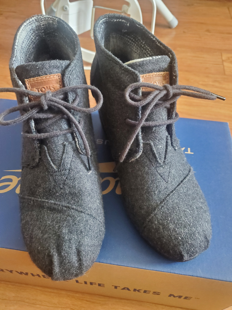 TOMS wool shoes