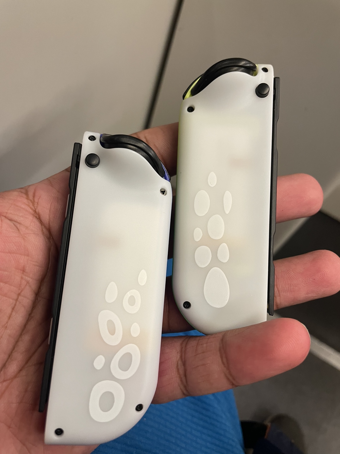 Friends joycons untouched brand new image indicator(3)