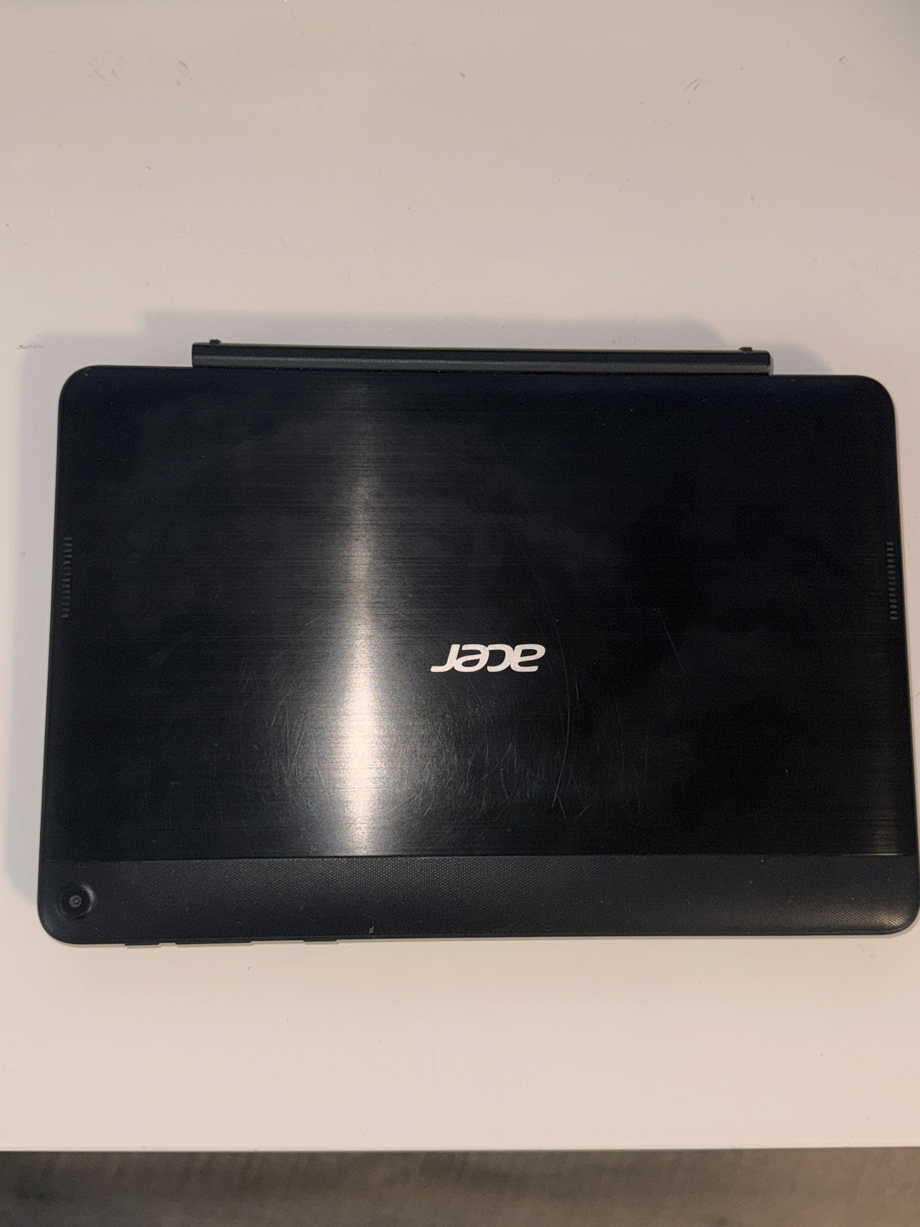 Acer One 10  2 in 1 Convertible laptop | Best Offer - photo 2