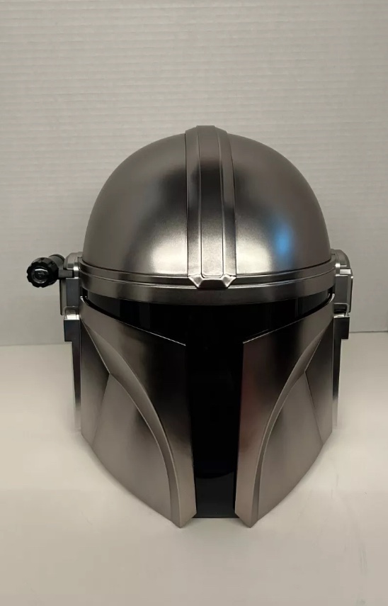 Star Wars The Mandalorian Electronic Helmet image indicator(2)