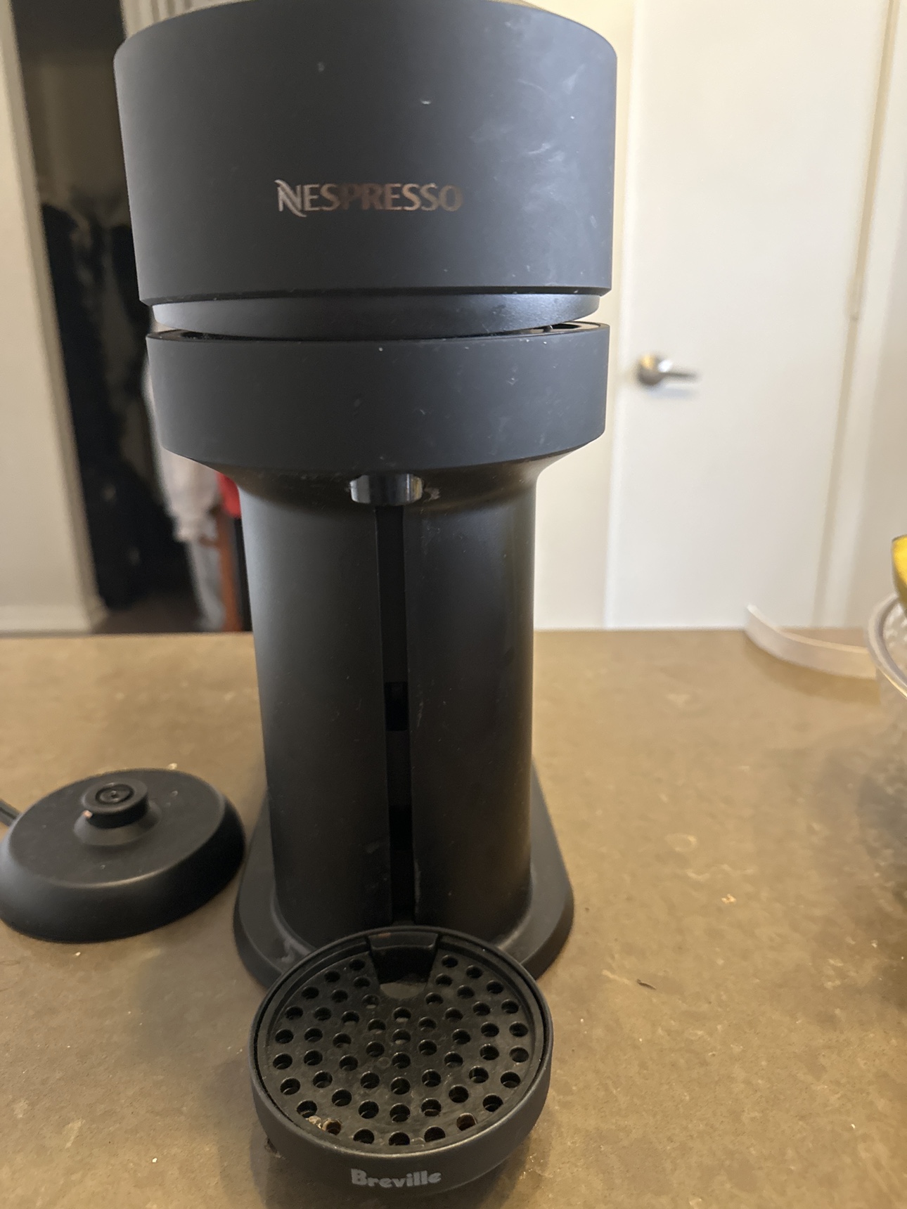 Nespresso Vertuo Next Matte Black image indicator(3)