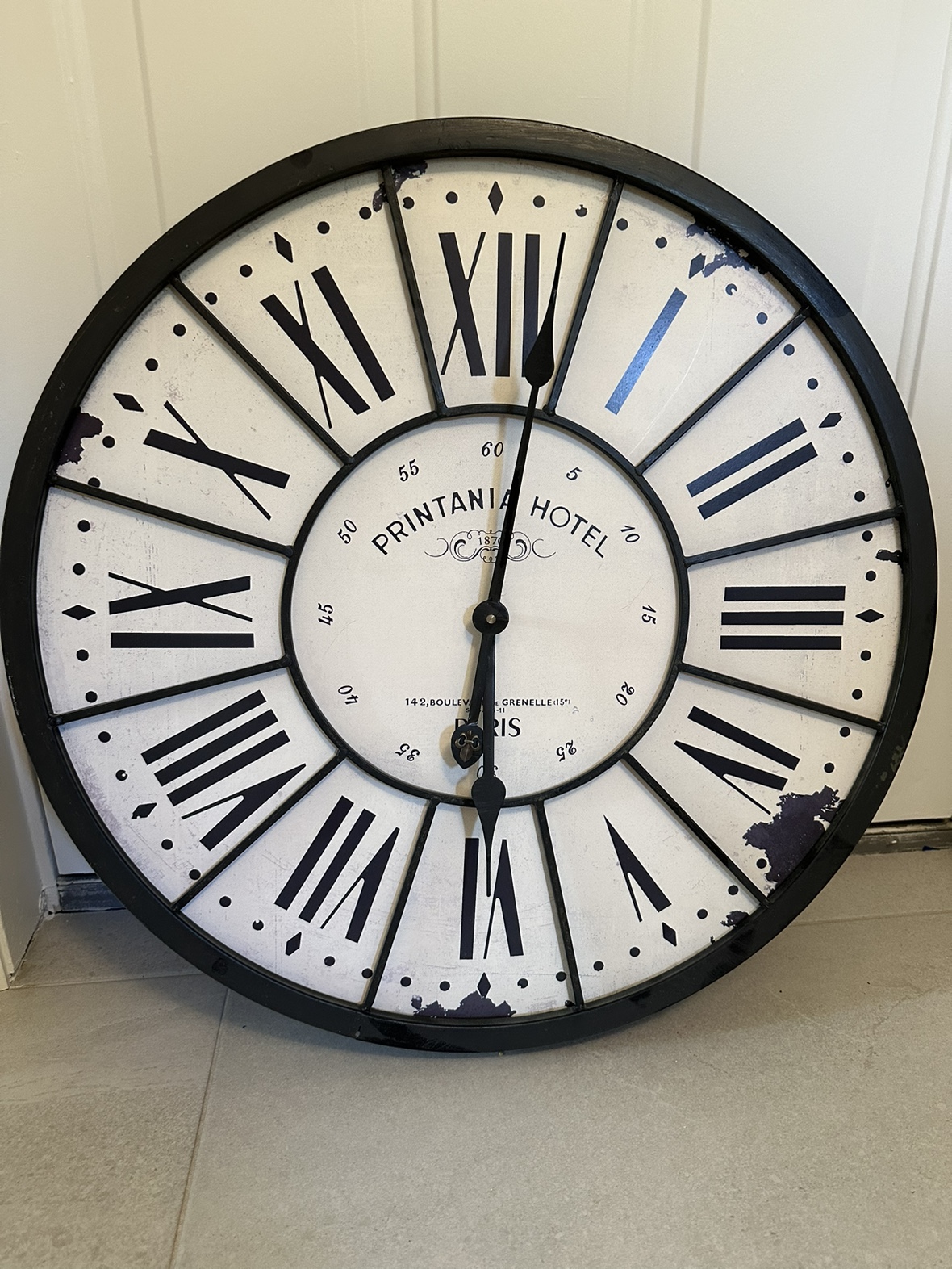 Wall clock