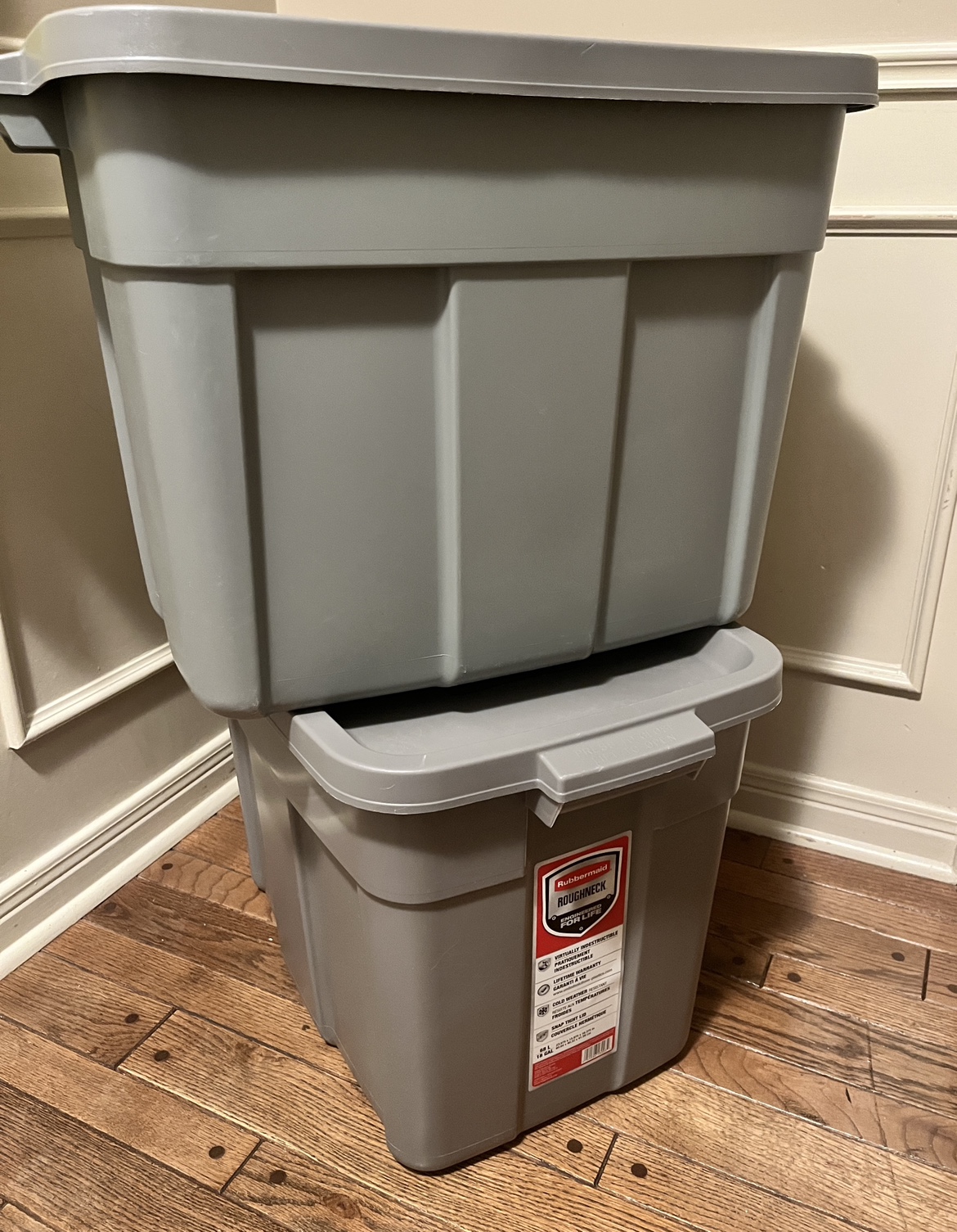 2x Rubbermaid Totes (68L)