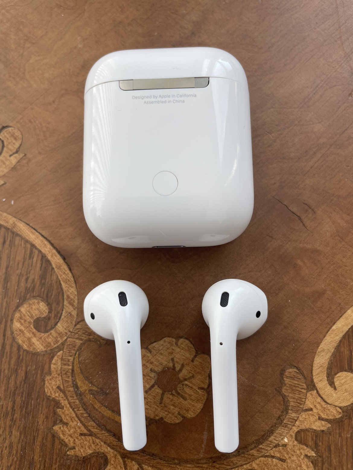 AirPods 1st Gen - photo 2