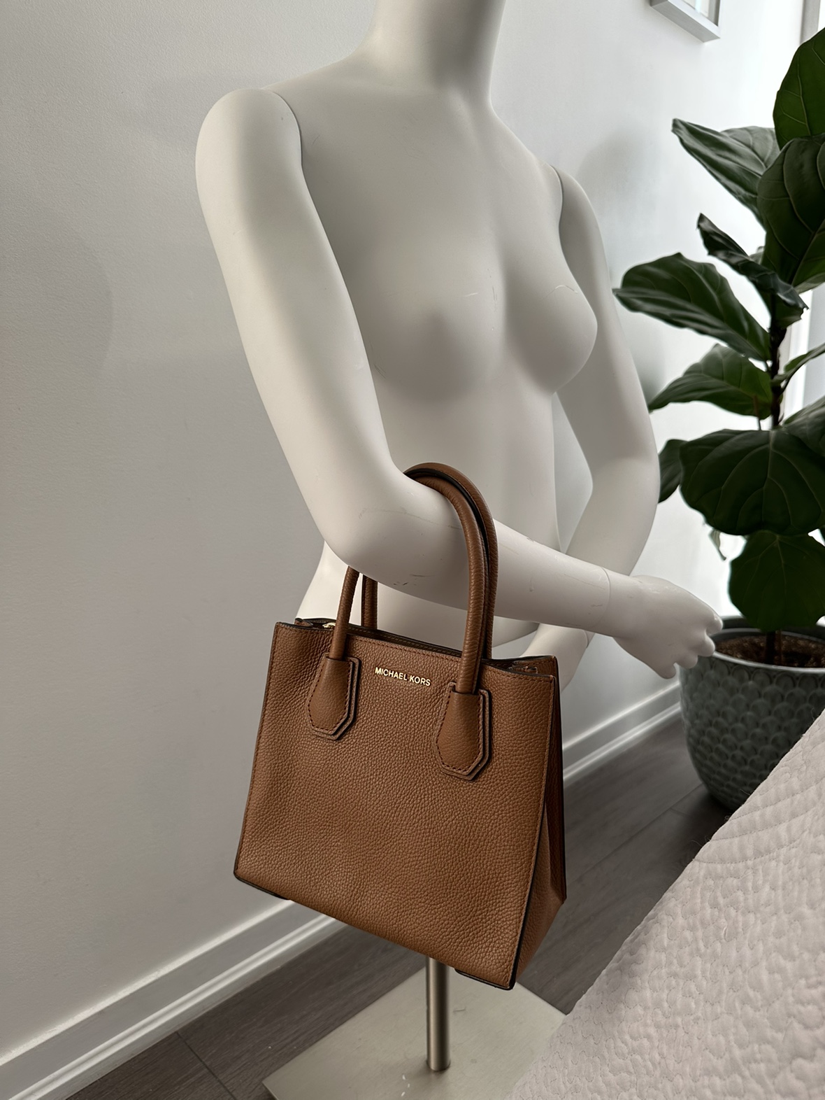 Authentic Michael Kors crossbody bag - photo 4
