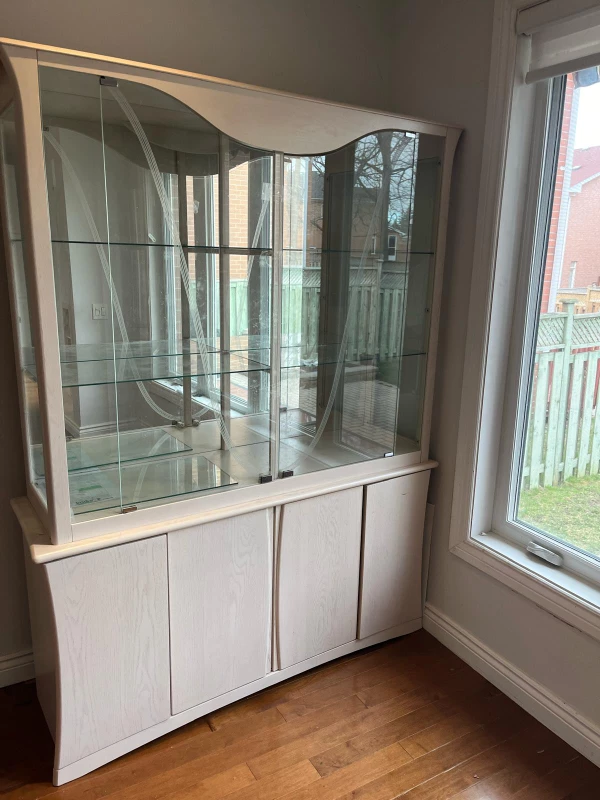 Solid wood Buffet & hutch (2 piece)