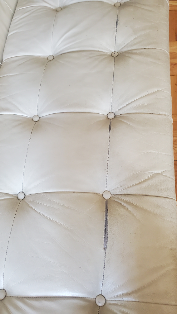 Couch - photo 2
