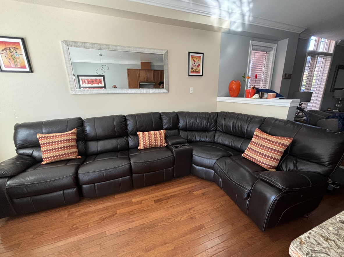 Comfortable Sectional with 3 recliners thumbnail