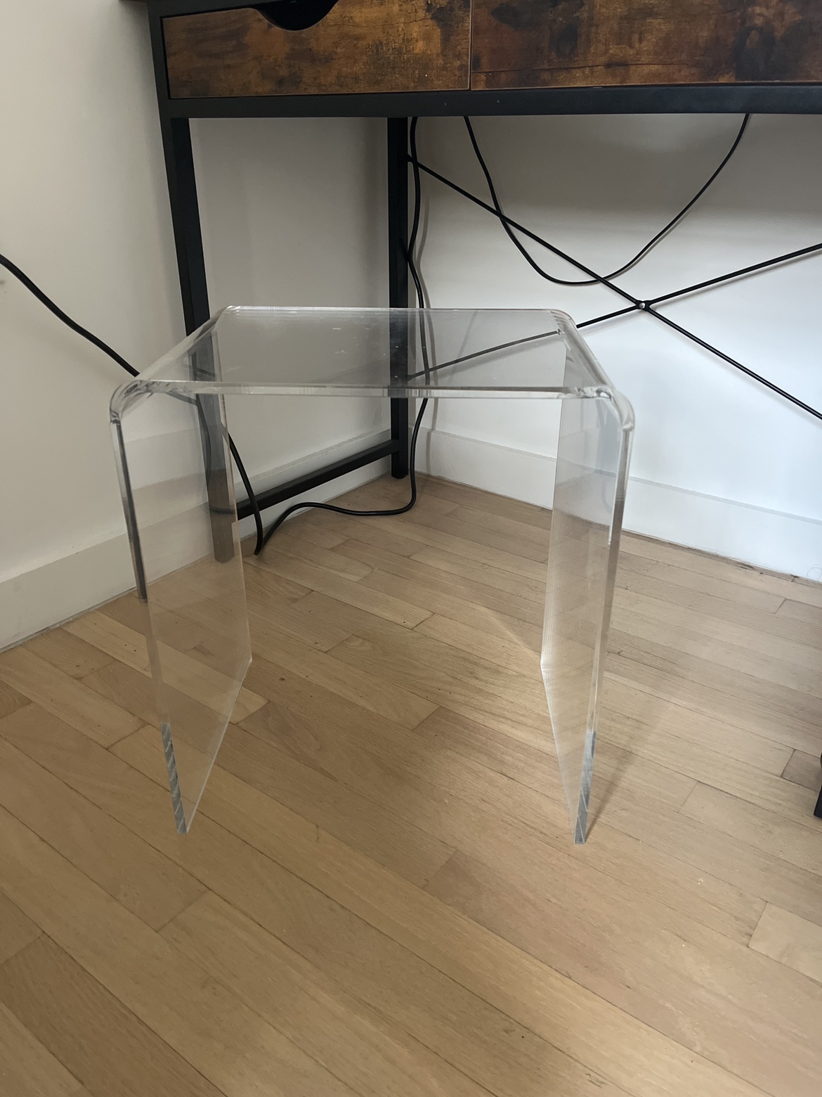 acrylic night stand/side table - photo 4