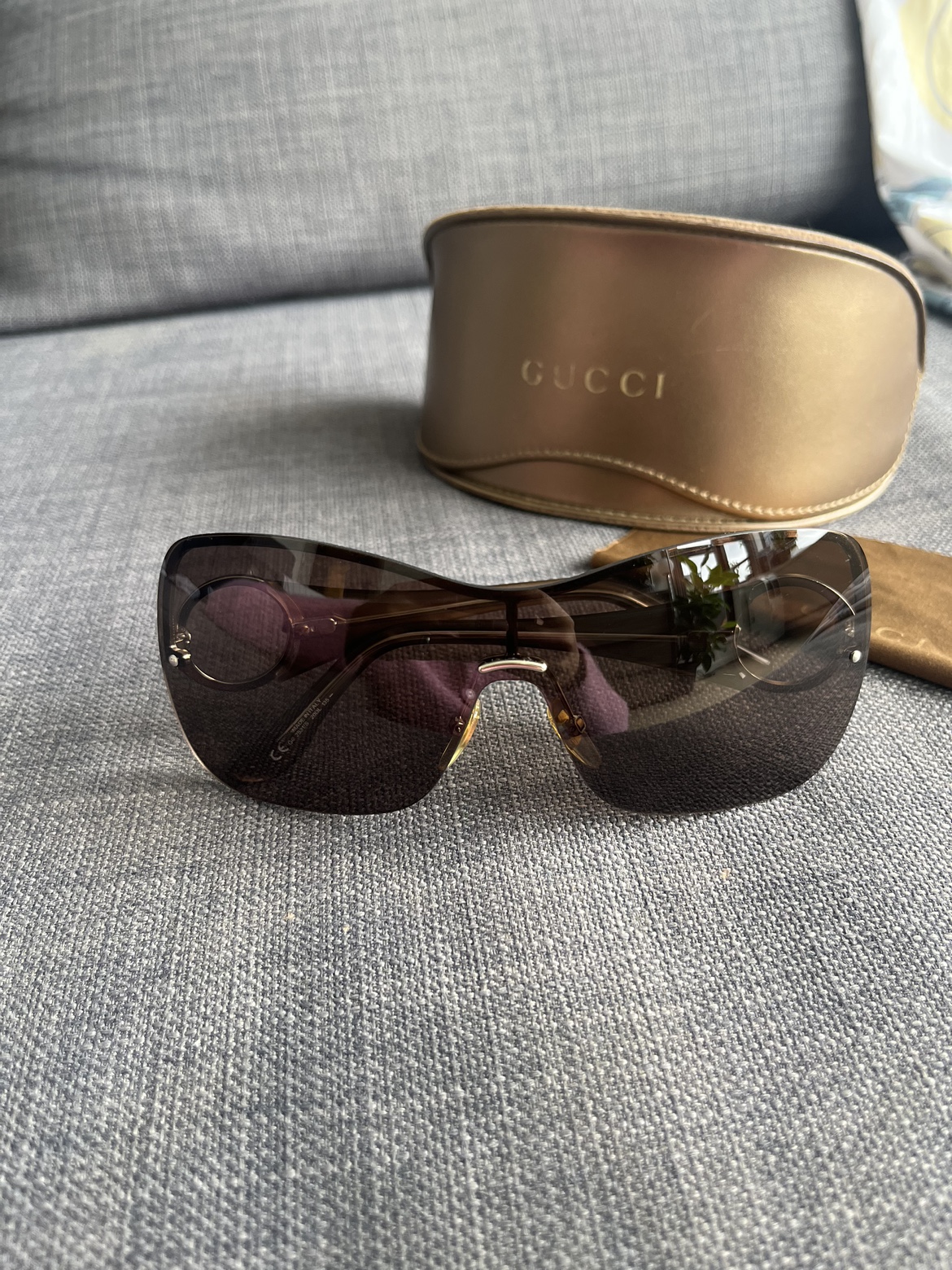 Gucci Sunglasses image indicator(5)