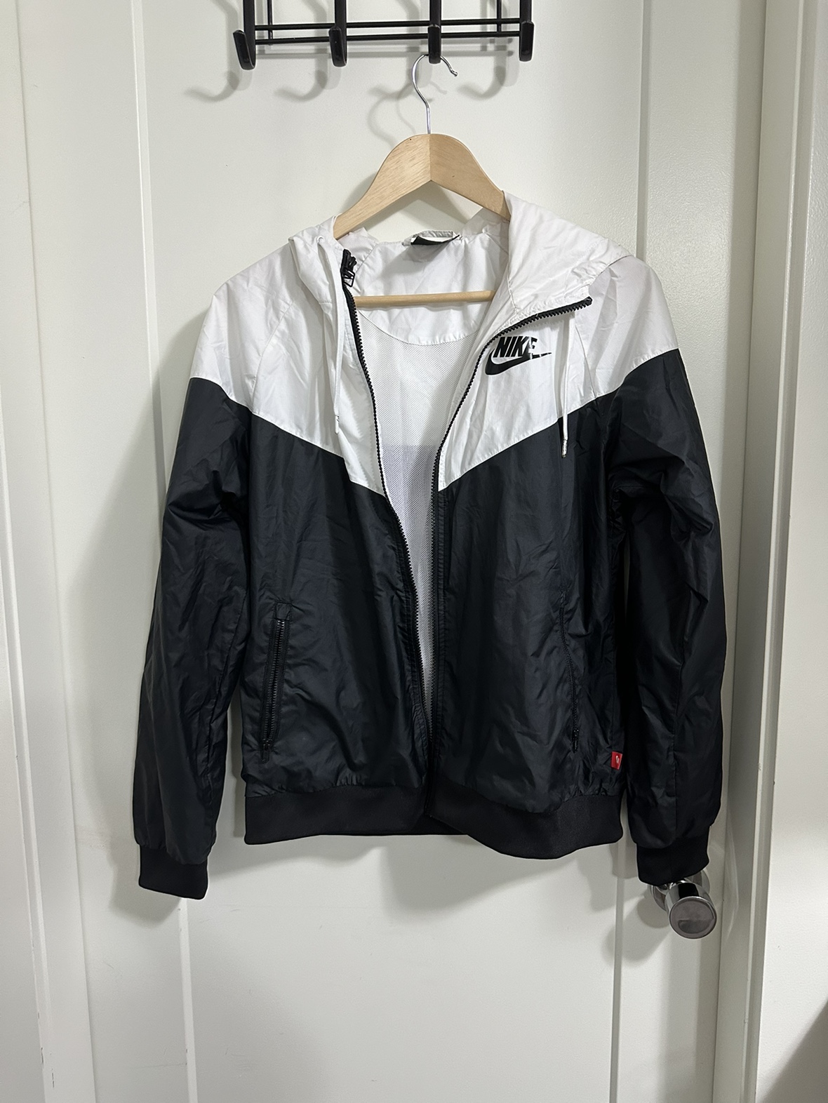 NIKE Windrunner Jacket