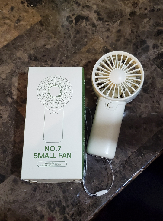 Ultra-Portable Mini Battery Fan image indicator(4)