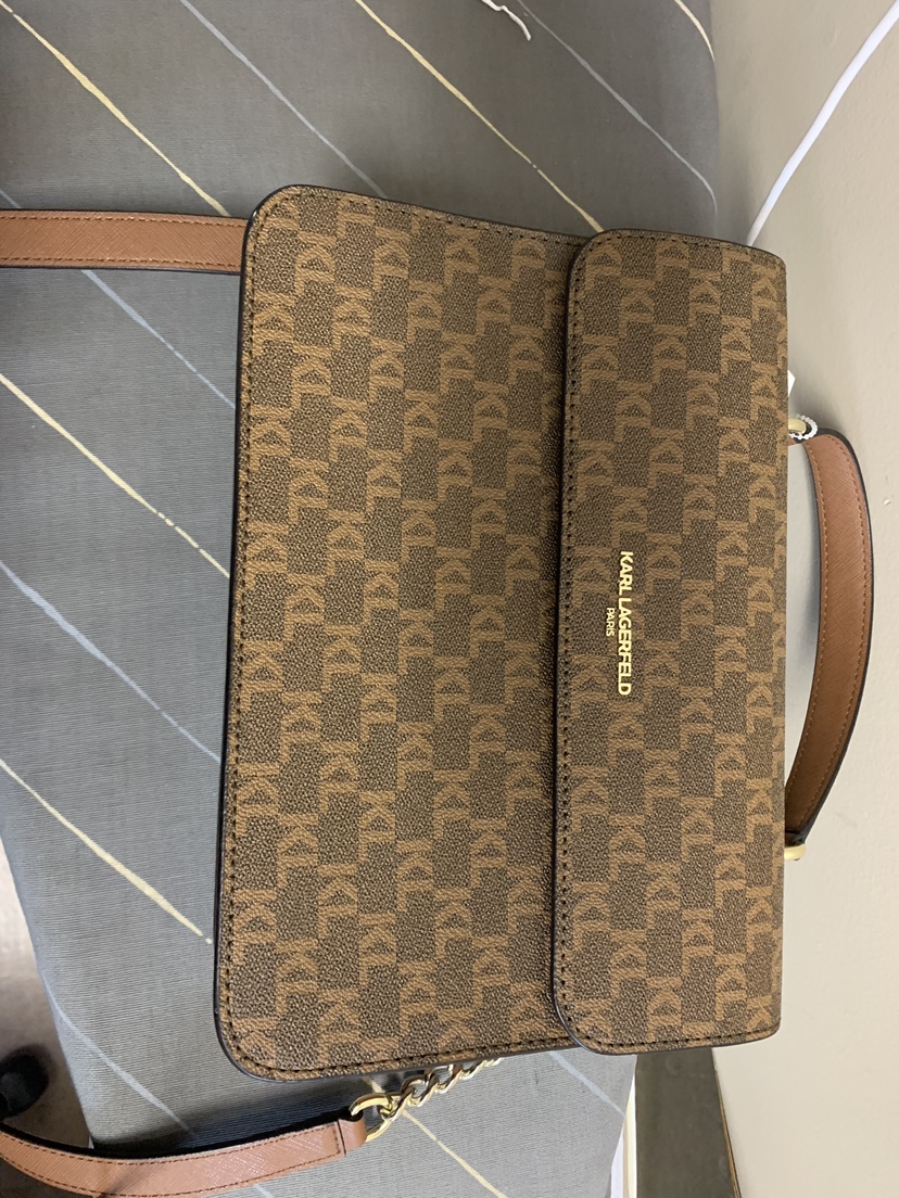 Carl Lagerfeld Paris- Authentic New Purse image indicator(4)