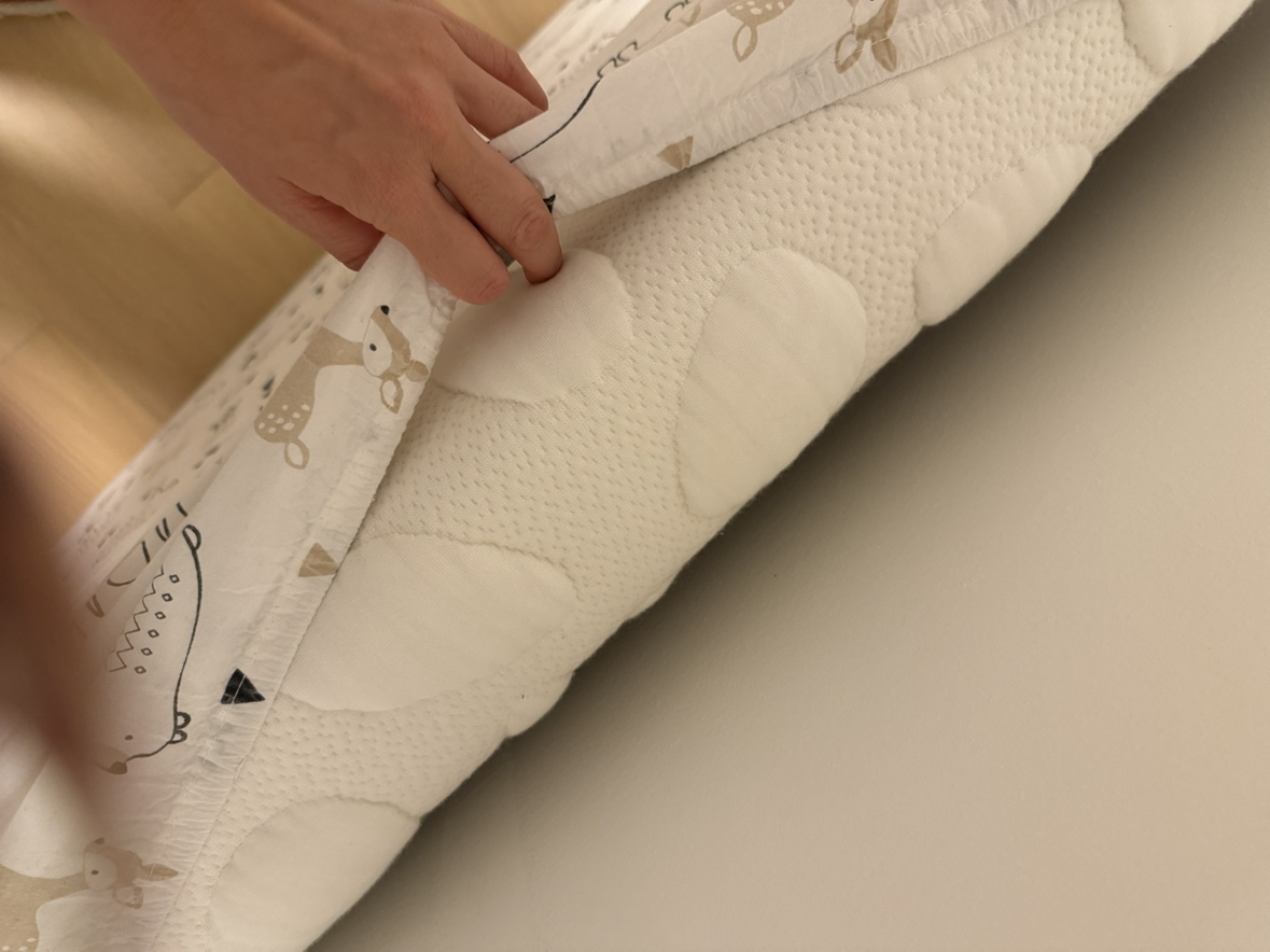 Organic Crib Mattress with Sheet - photo 4
