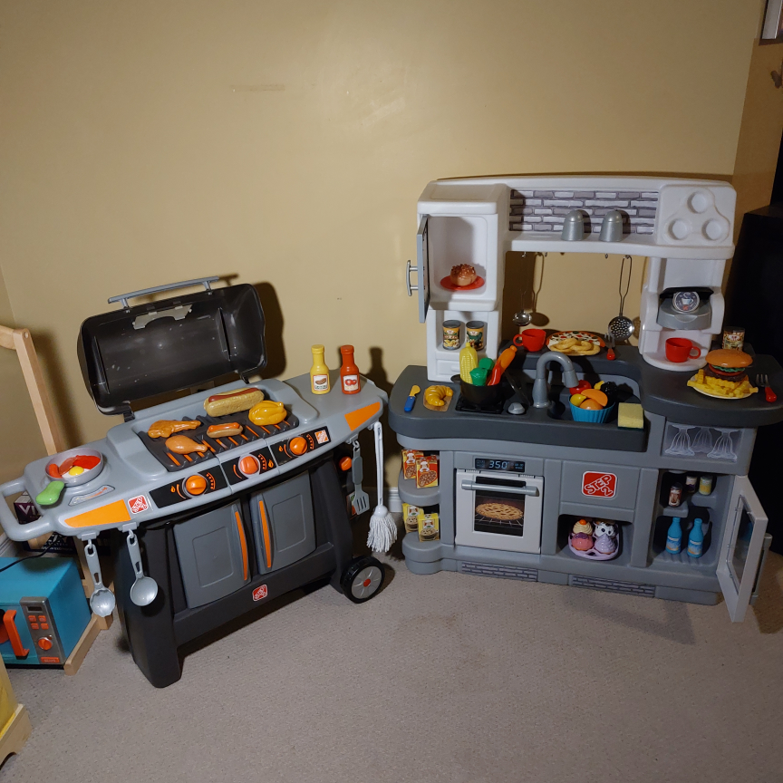Kids Play Kitchen and BBQ thumbnail