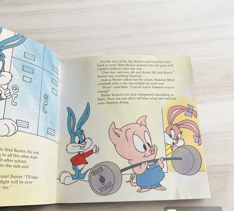 Vintage Tiny Toon Adventures Hurray For Hamton! Golden Book 90 image indicator(5)