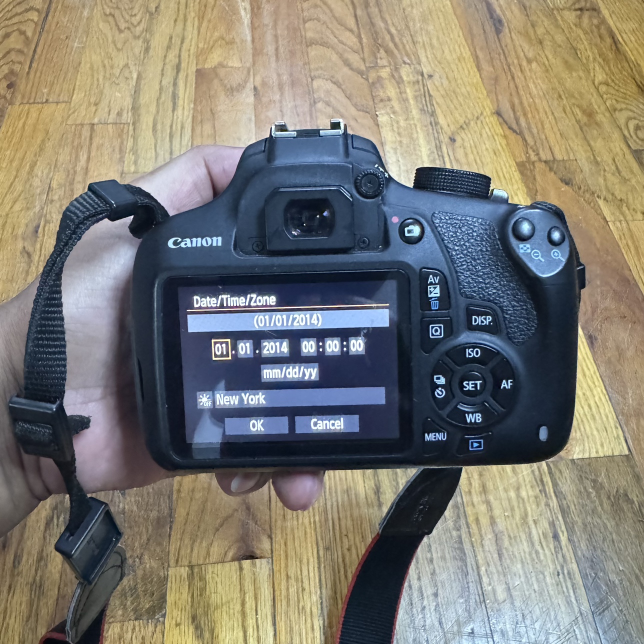 Canon t5 camera body only - photo 4