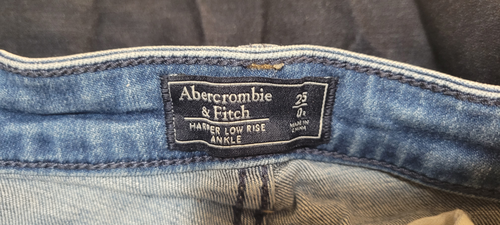 Abercrombie & Fitch Jean Sz 25 Harper Low Rise image indicator(3)