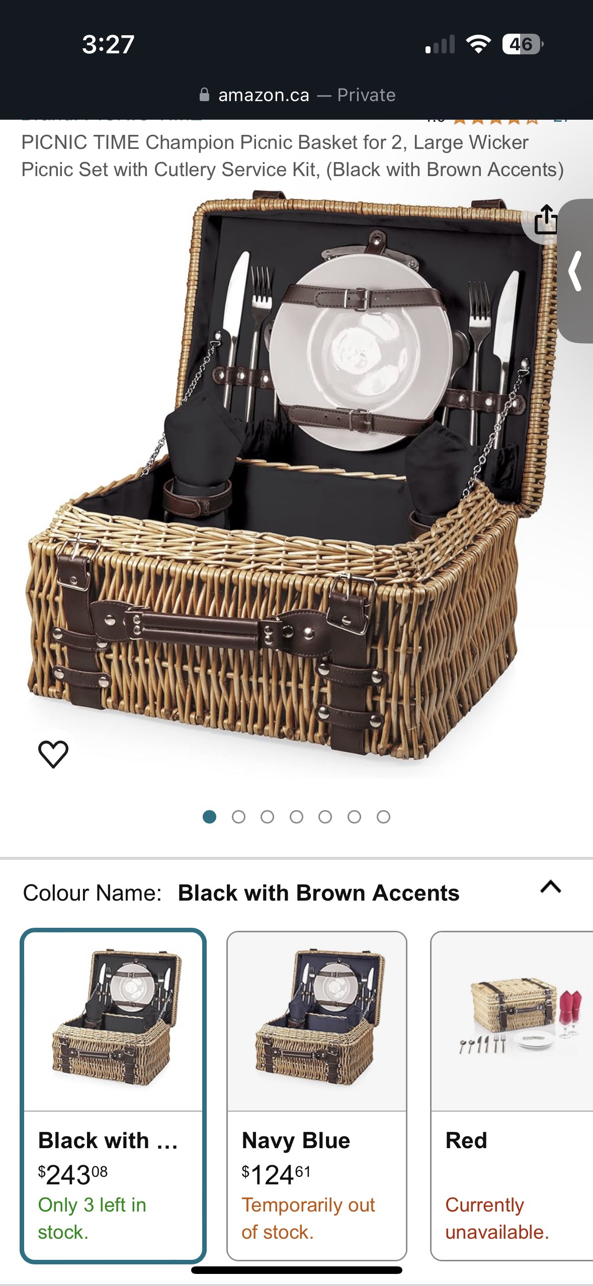 Picnik basket with cutlery