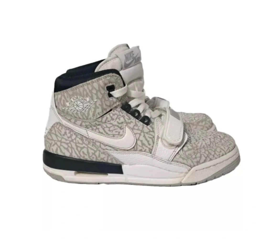Nike Air Jordan Legacy 312 Flip Shoes SZ 5Y image indicator(5)