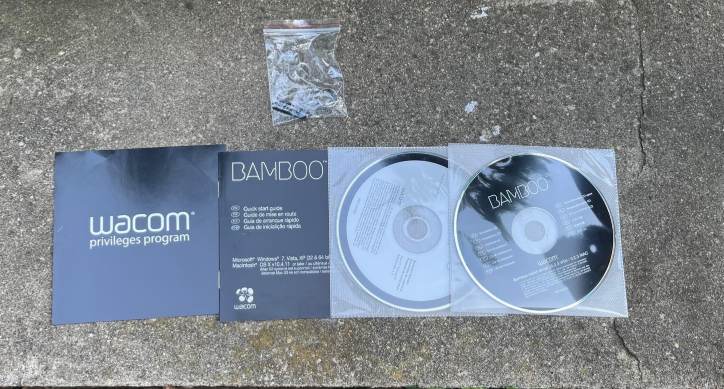 Wacom CTL-460 Bamboo Digital Drawing Tablet image indicator(3)